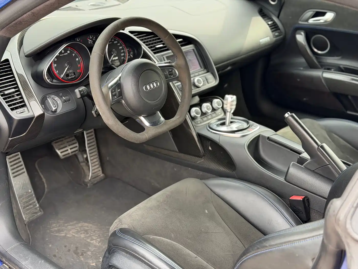 Audi R8 2012 5.2 FSI quattro Limited Edition фото 8