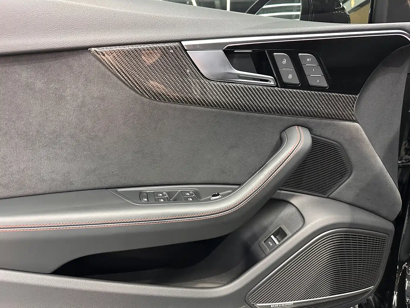 Audi RS 4 2023 Model RS4 Avant Obsidian Edition фото 4