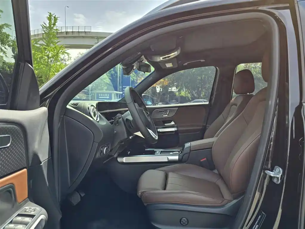 Mercedes-Benz GLB 2024 GLB 220 Fashion фото 17