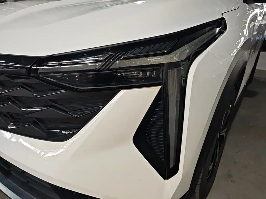 Geely Atlas 2025 2024 1.5TD Smart Connect+