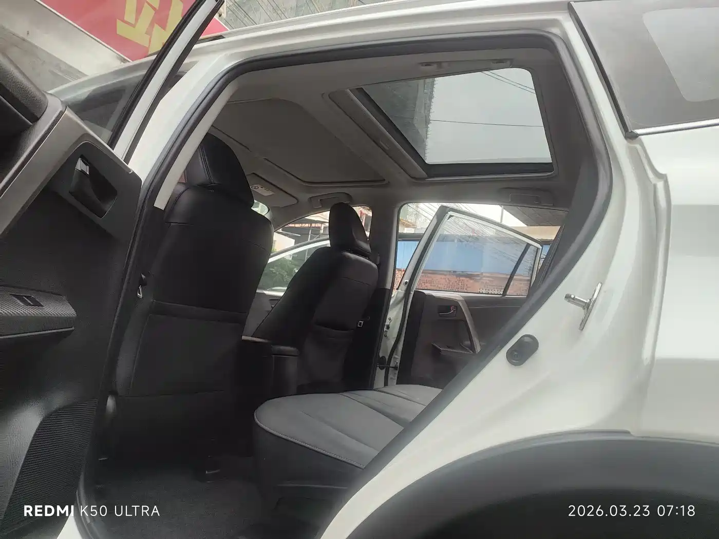 Toyota RAV4 Rongfang 2015 2.5L Automatic 4WD Elite Edition фото 12