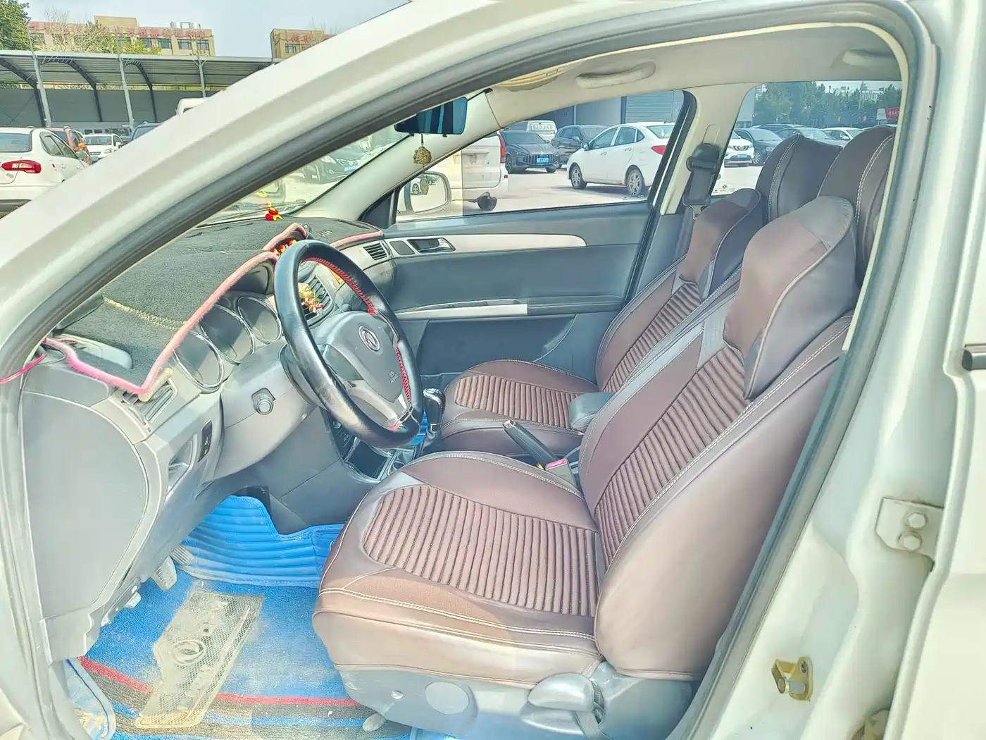 Dongfeng Aeolus Dongfeng Fengshen S30 2015 2014 1.5L Manual Thanksgiving Edition
