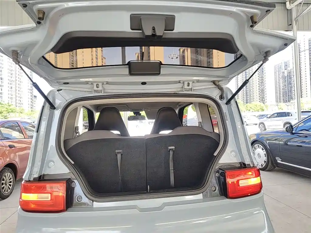 WULING AUTOMOBILE HONGGUANG MINIEV