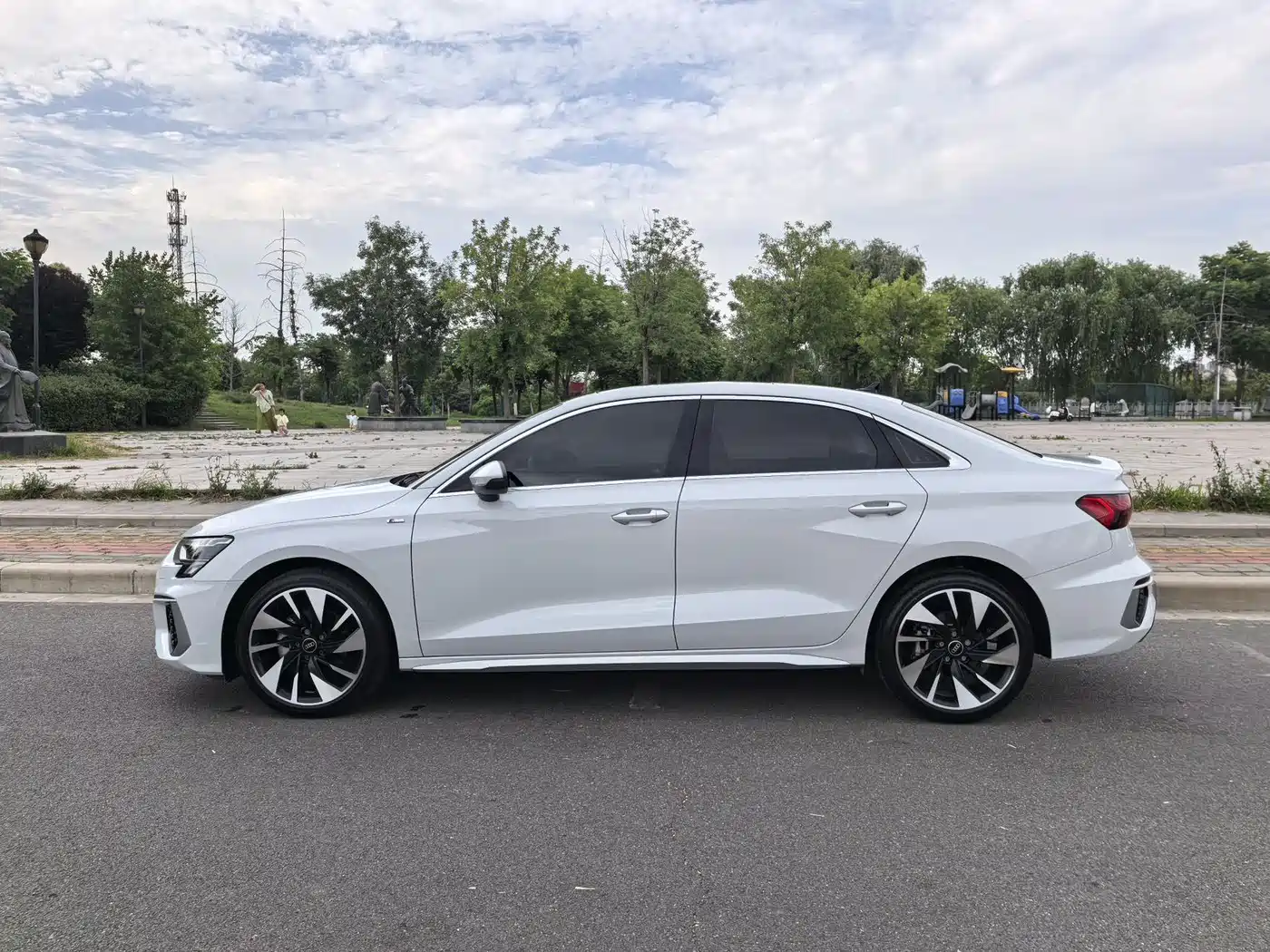 Audi A3 2023 A3L Limousine 35 TFSI Fashion Sport фото 4