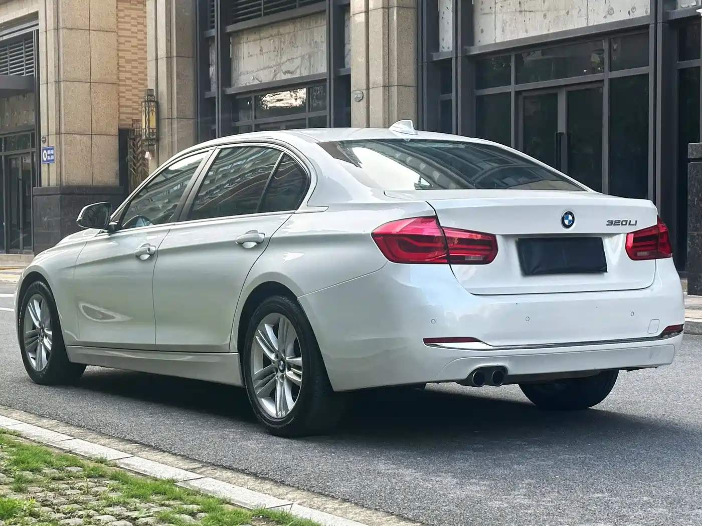 BMW 3 Series 2017 320Li Fashion фото 6