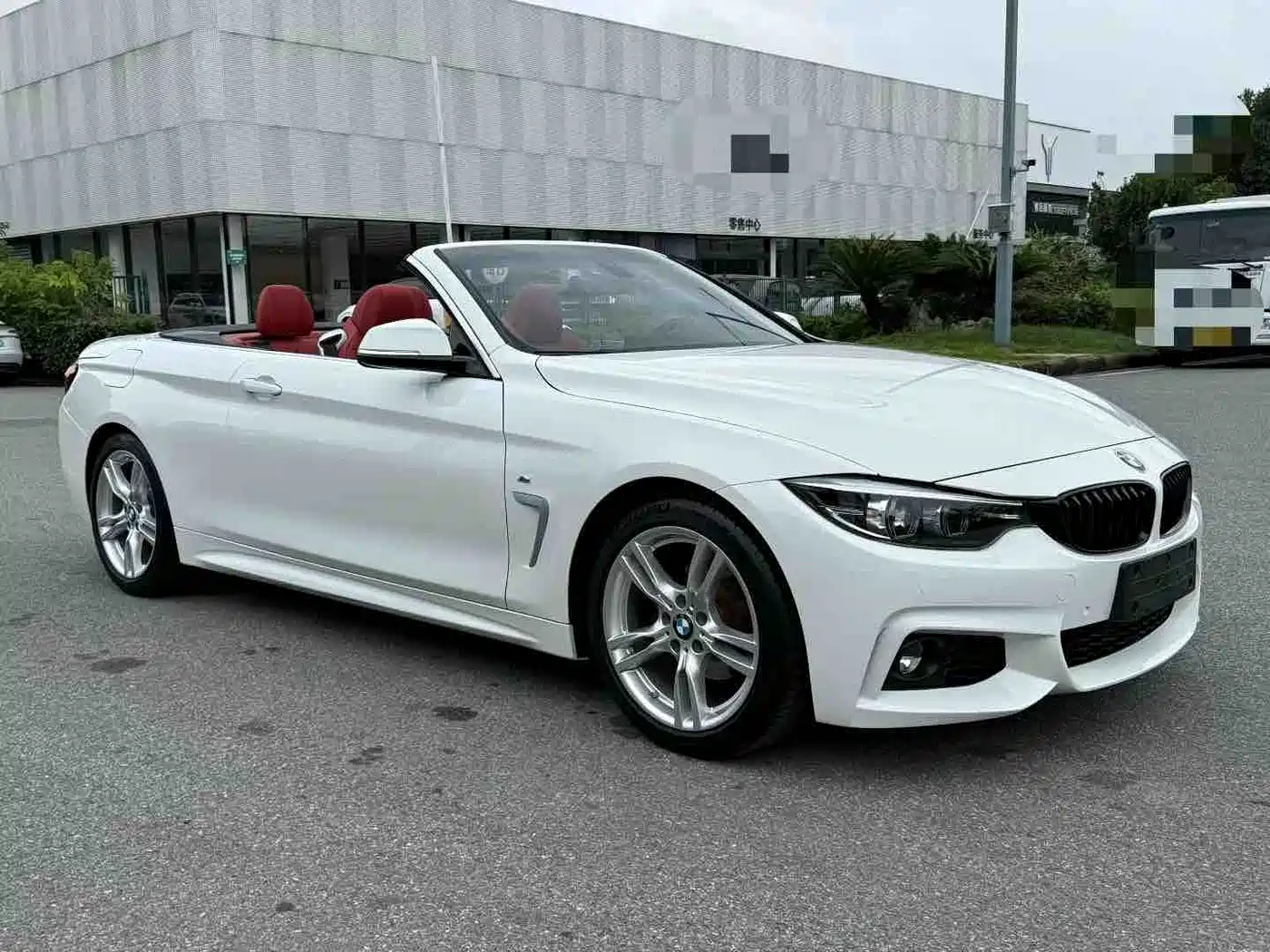 Photo 2 - BMW 4 Series