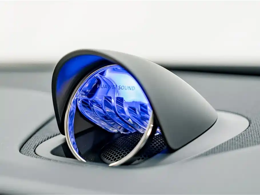 AITO Wenjie AITO M5 2025 Extended Range Ultra AWD фото 20