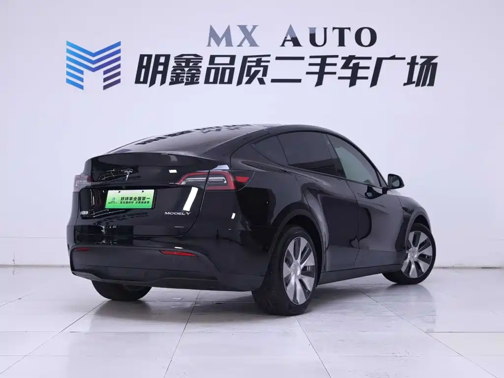 Фото 7 - Tesla Model Y