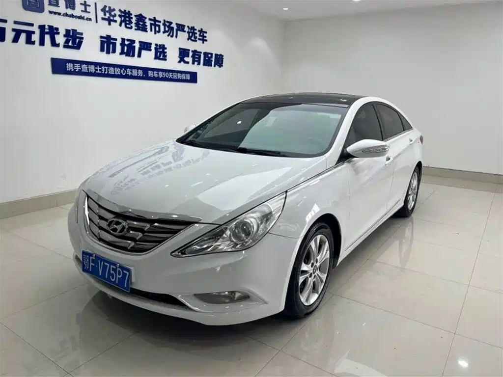 Hyundai Sonata 2011 2.0L Automatic Fashion