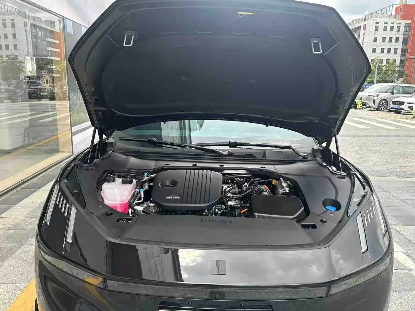 Lynk & Co 10 EM-P 2026 2025 Facelift 120 AWD Ultra