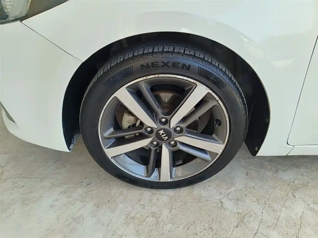 Kia K3 2016 1.6L Automatic GLS фото 23