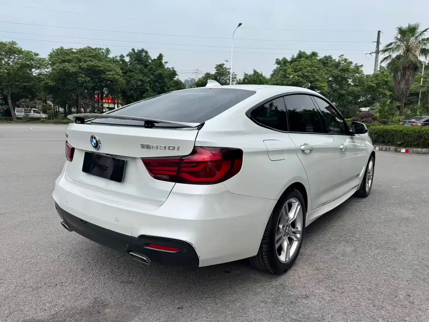 BMW 3 Series GT 2019 320i M Sport Model фото 9