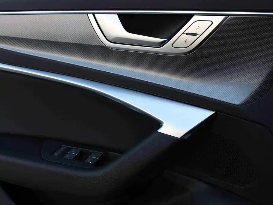 Audi A6L 2023 40 TFSI Luxury Dynamic фото 9