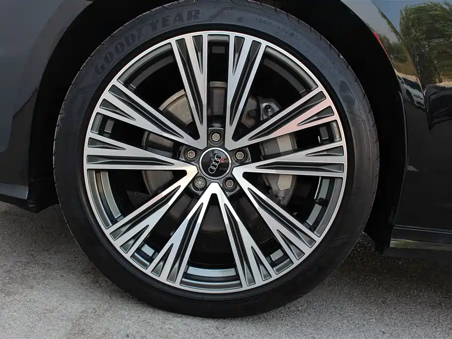 Audi A6L 2023 40 TFSI Luxury Dynamic фото 15