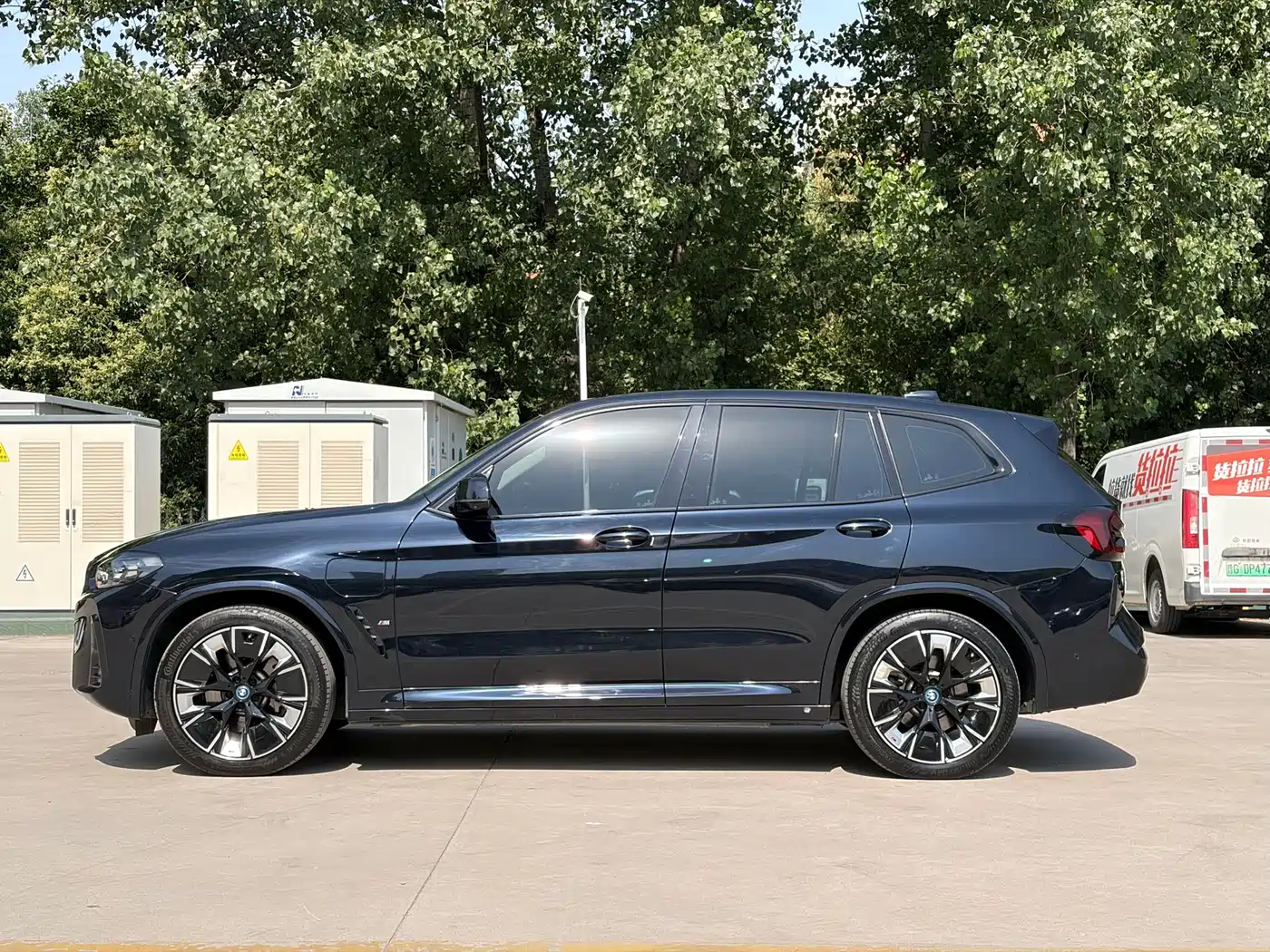 BMW iX3 2022 Innovation Leader фото 2