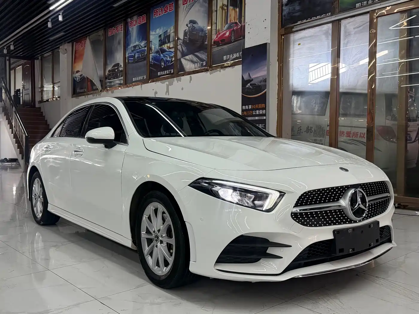 Mercedes-Benz A-Class 2021 A 200 L Sport Sedan Fashion Edition фото 3