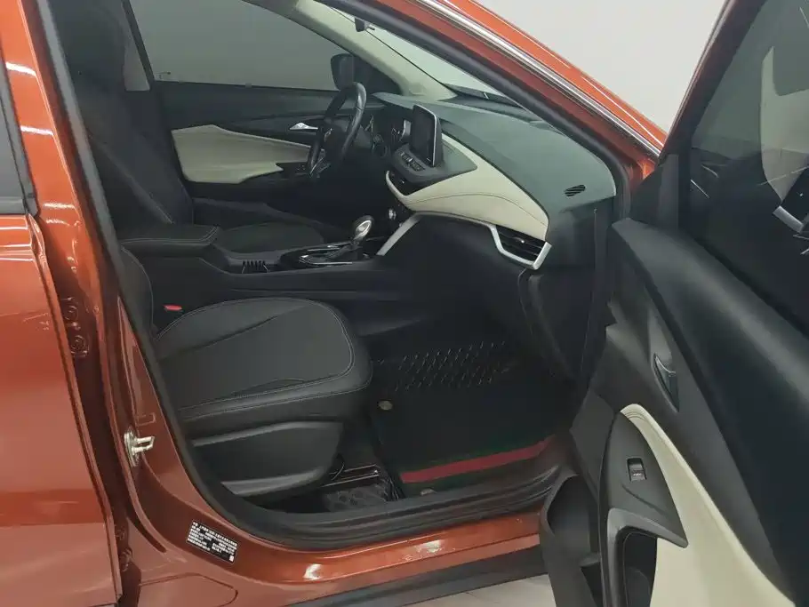 Фото 8 - Buick Encore