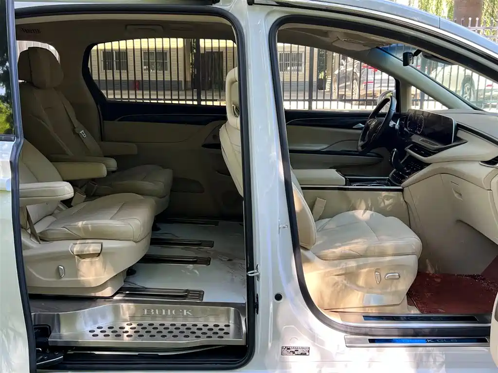 Buick GL8 2023 ES Landmaster Exclusive фото 19
