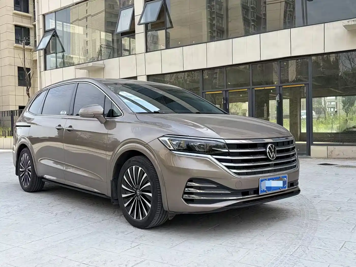 Volkswagen Viloran 2020 380TSI Premium