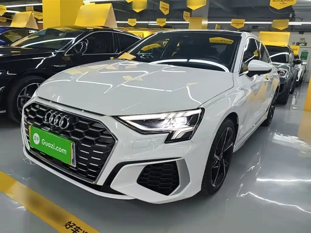 Audi A3 2023 Facelift Sportback 35 TFSI Fashion Sport