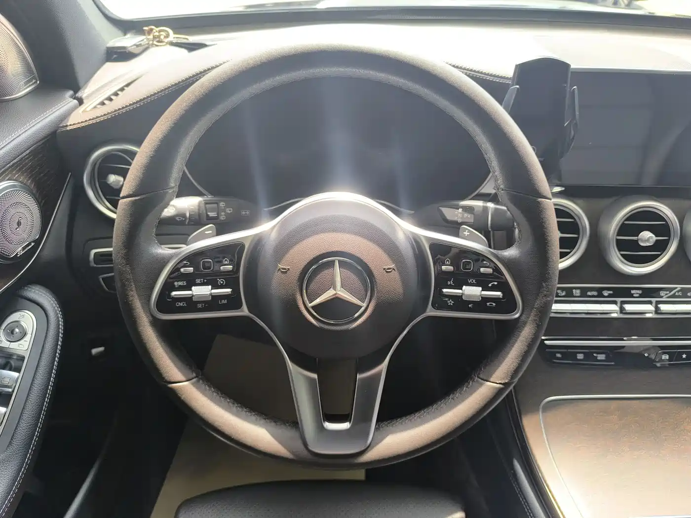 Mercedes-Benz GLC 2021 GLC 260 L 4MATIC Luxury фото 12