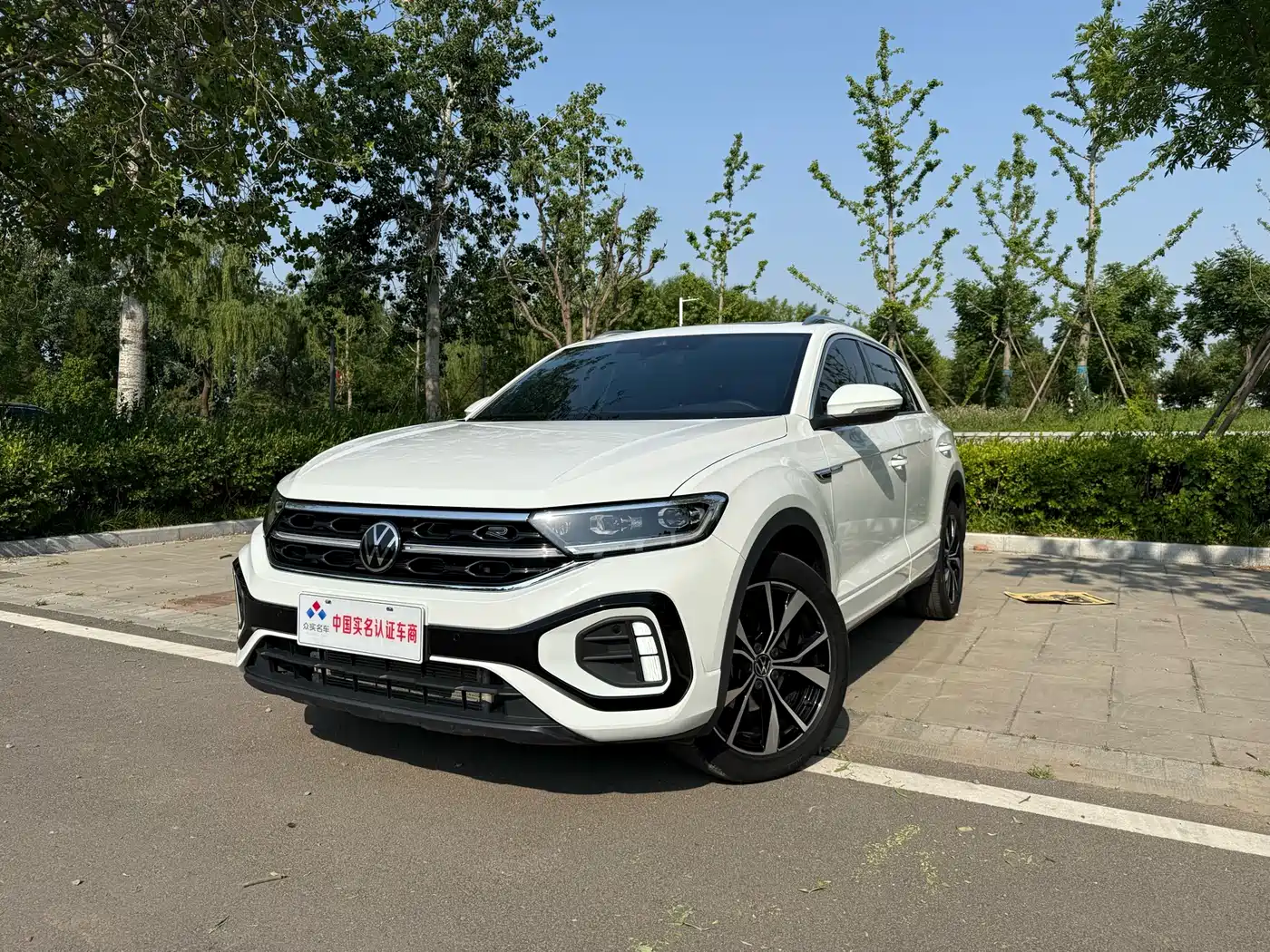 Volkswagen T-ROC 2024 300TSI DSG 2WD Morning Light Edition фото 5