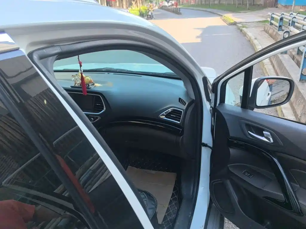 GAC Group GAC Trumpchi PHEV 2019 2019 1.5L Smart Connect Premium Edition