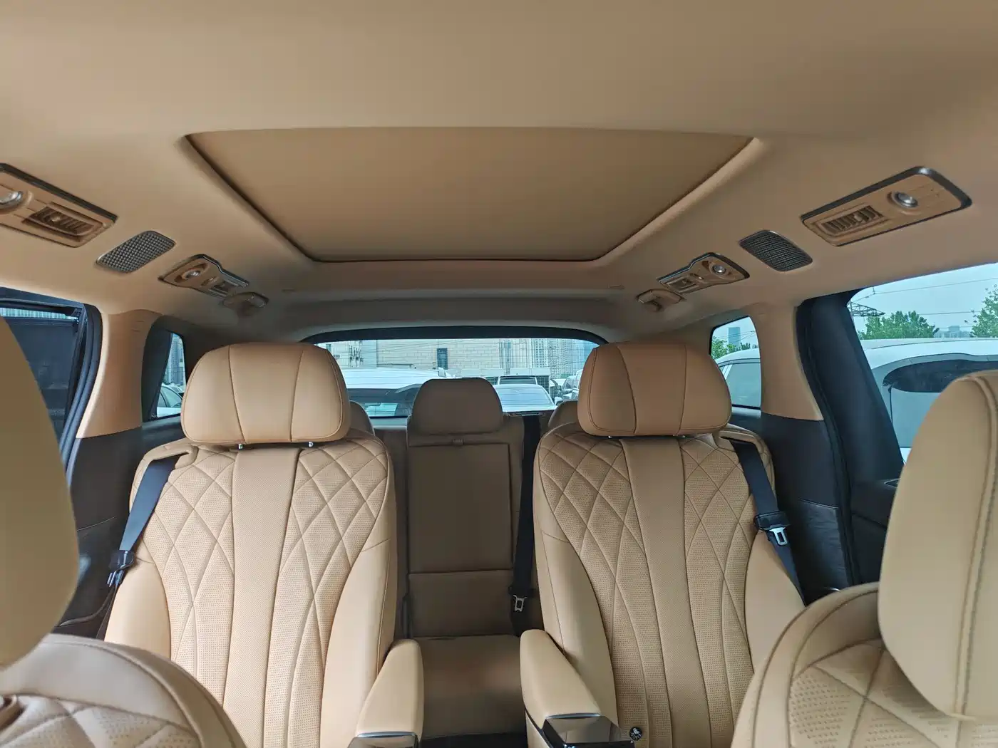 Denza D9 2025 DM-i Smart Driving Edition 1020 AWD Flagship фото 12