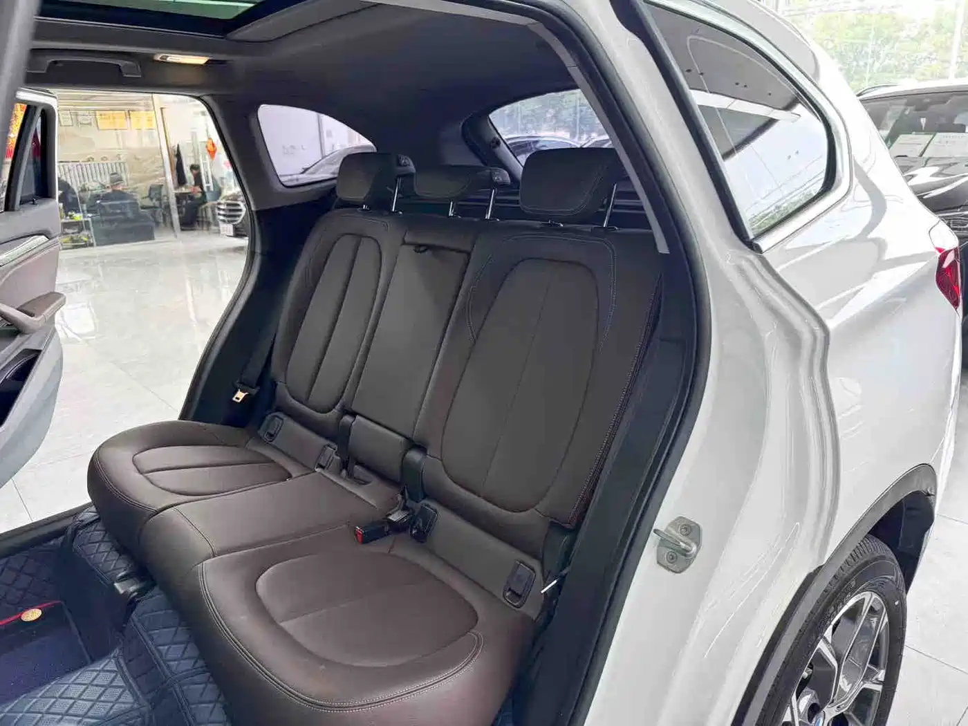 BMW X1 2022 sDrive25Li Leading фото 13