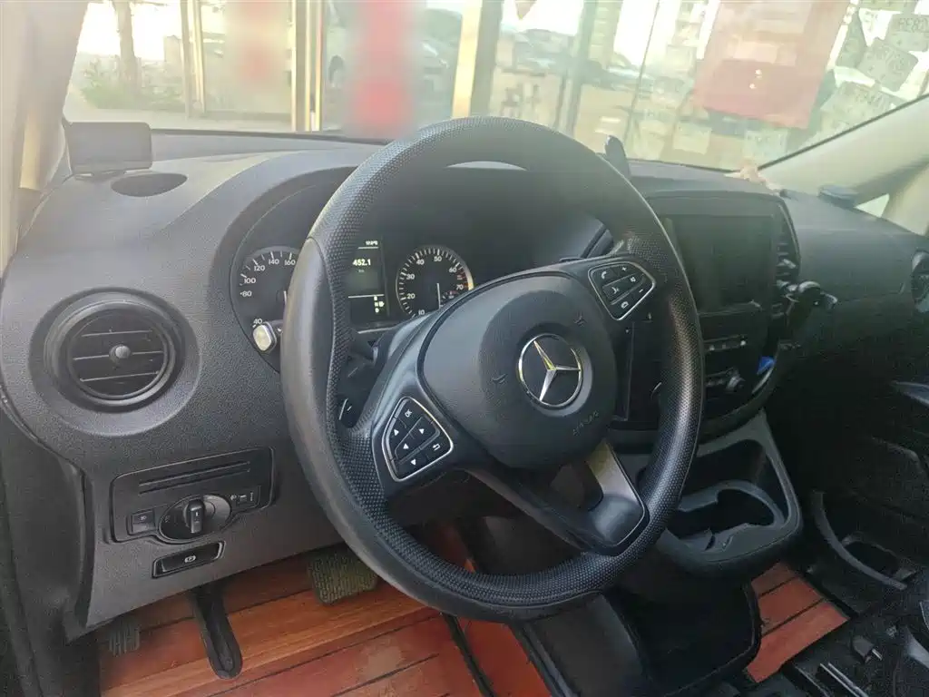 Mercedes-Benz Vito 2018 2.0T Elite Edition 7-seater China VI фото 4