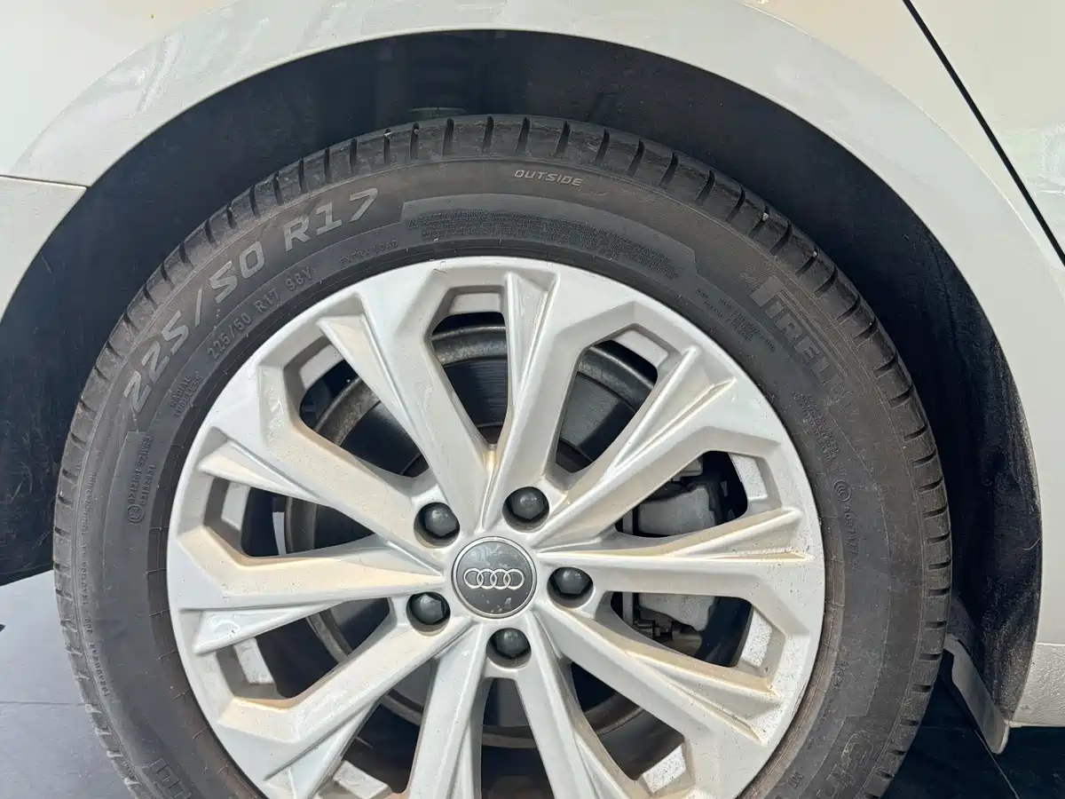 Audi A4L 2019 40 TFSI Progressive (China VI) фото 12