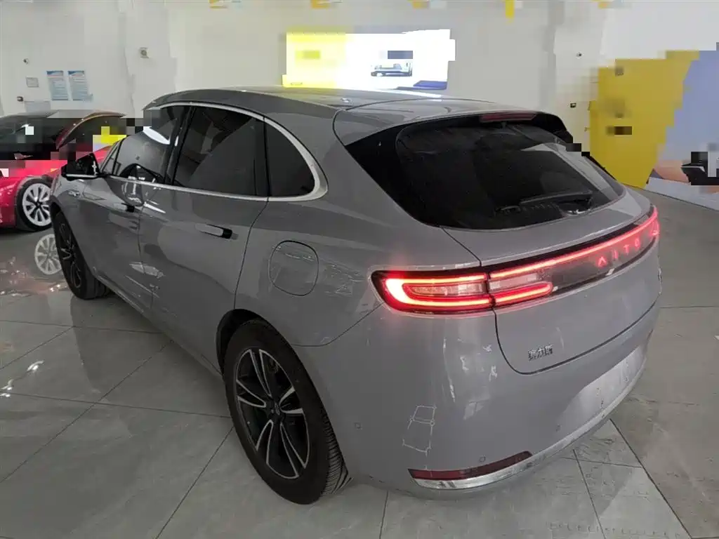 AITO Wenjie AITO M5 2025 Extended Range Ultra AWD фото 5