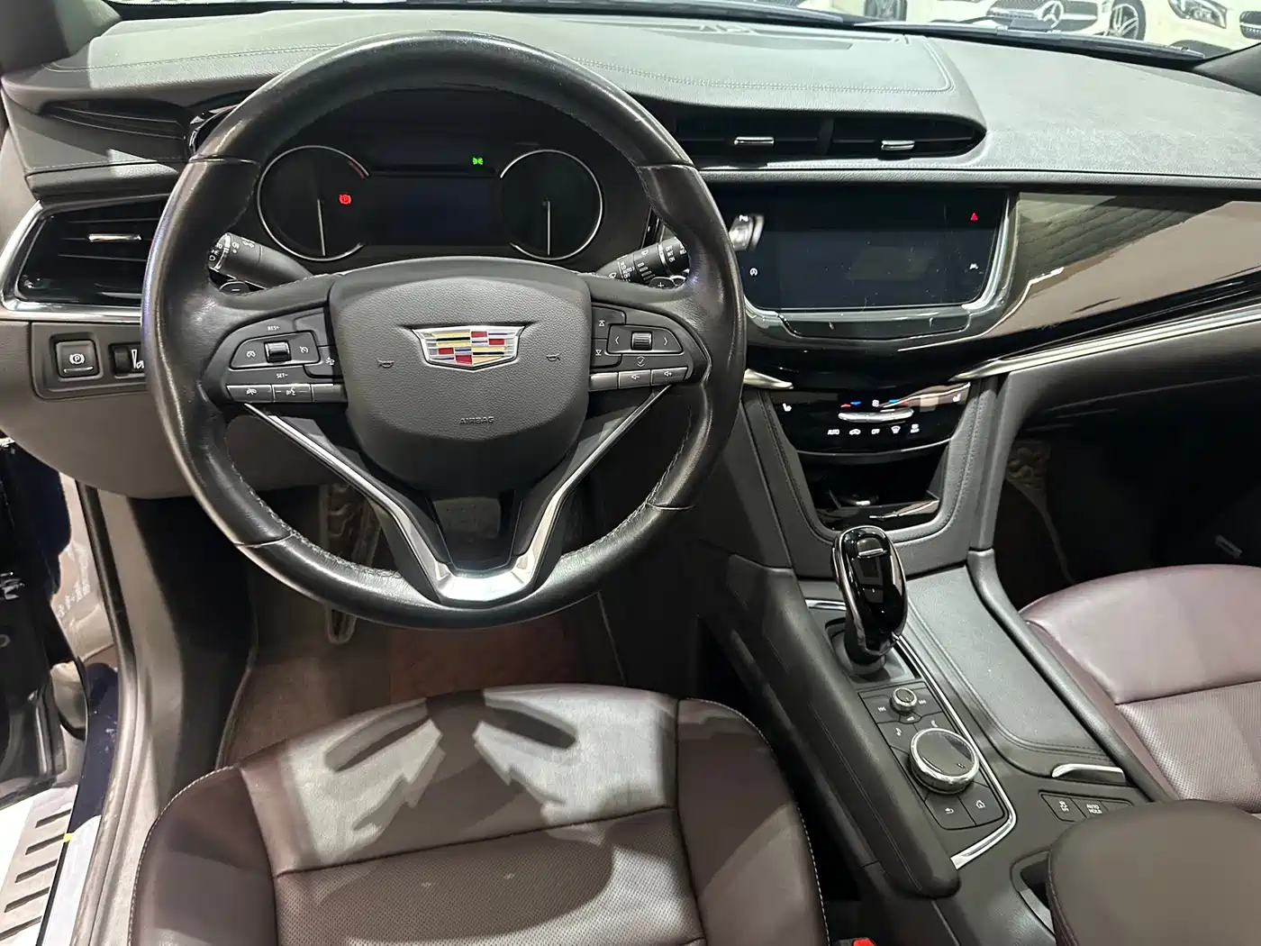 Фото 5 - Cadillac XT6