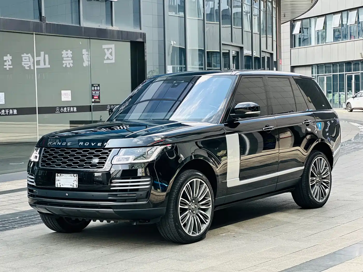 Land Rover Range Rover 2021 3.0 L6 Heritage Edition