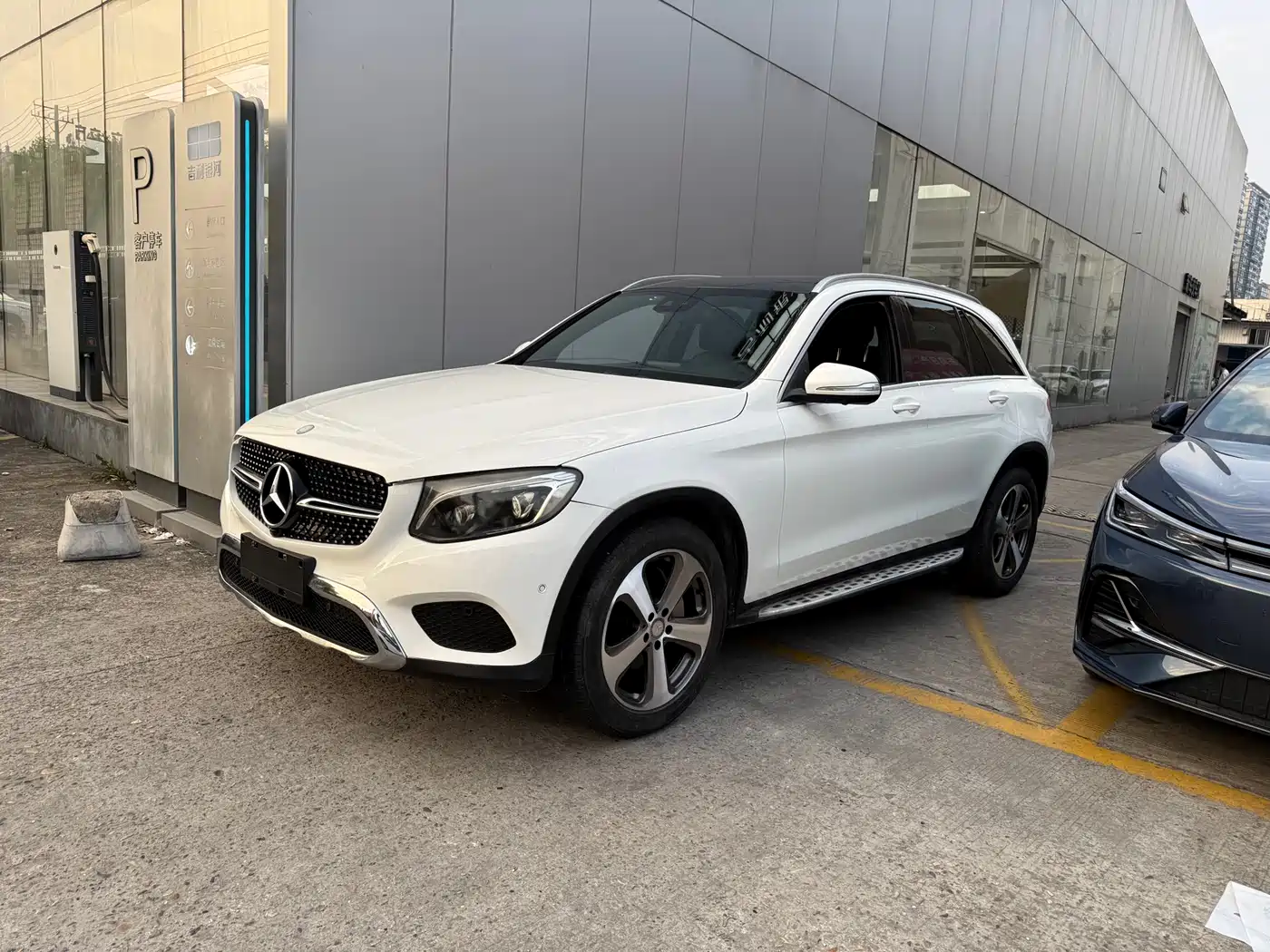 Mercedes-Benz GLC 2016 GLC 300 4MATIC Dynamic