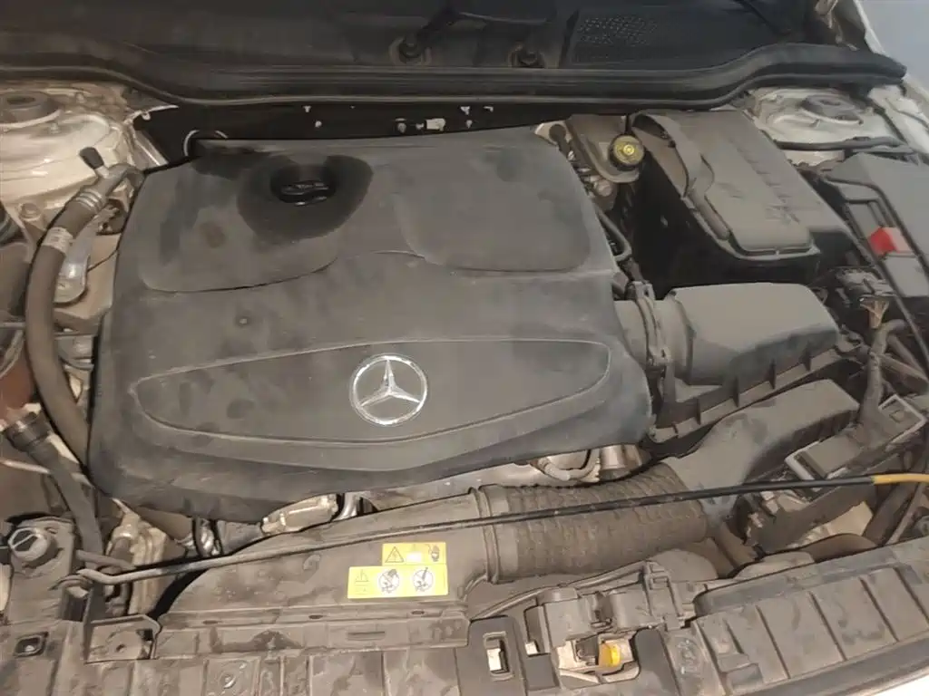 Mercedes-Benz GLA 2016 GLA 220 4MATIC Fashion фото 20