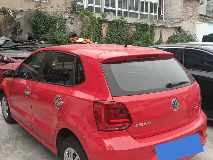 Volkswagen Polo 2016 1.4L Automatic Trend фото 7