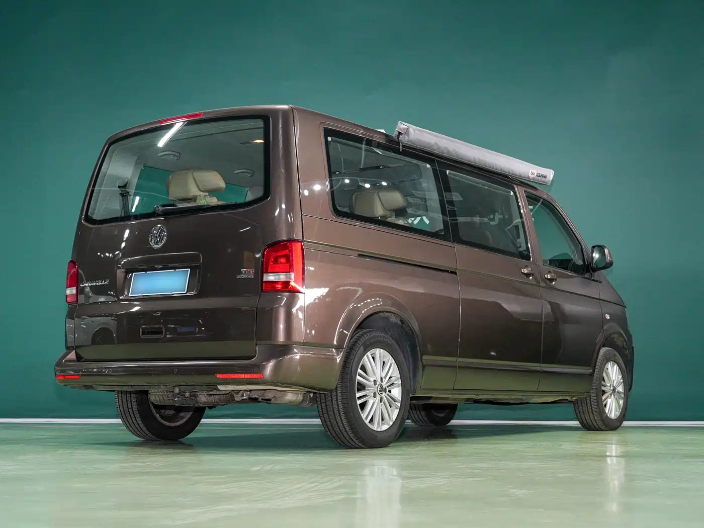 Volkswagen Caravelle 2014 2.0TSI 4WD Comfort Edition фото 3