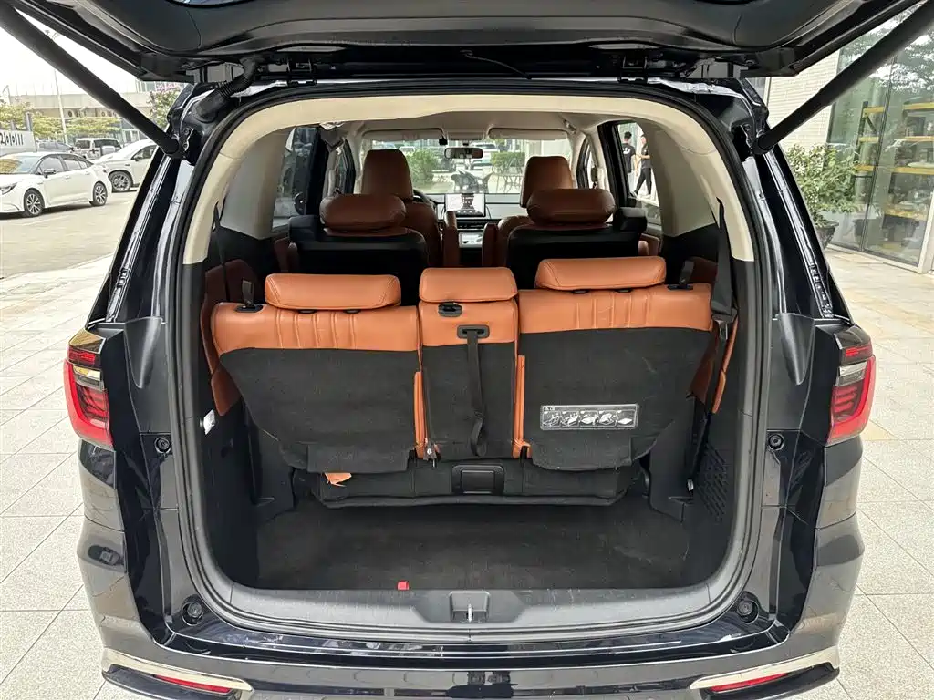 Honda Odyssey 2022 2.0L e:HEV Sharp·Enjoyment Edition фото 18