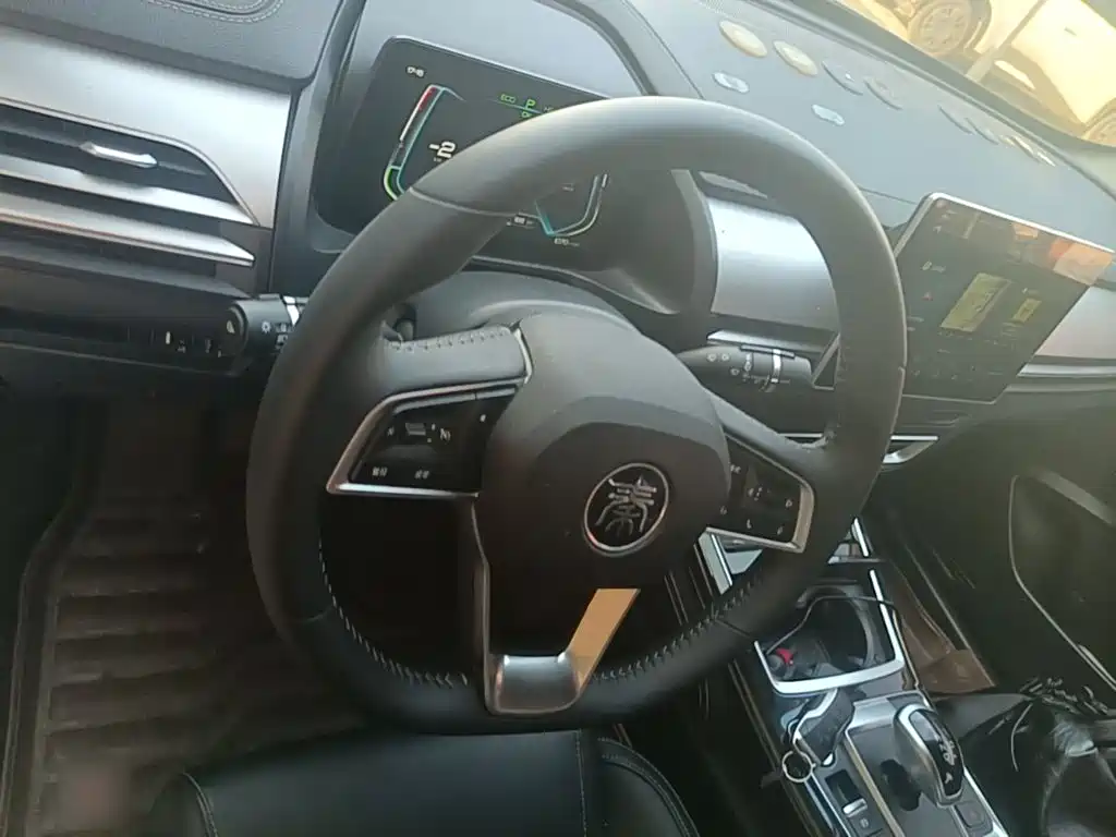 BYD Qin Pro New Energy 2019 2019 DM Super Edition 1.5TI Automatic Smart Connected Jin Xuan Type China VI