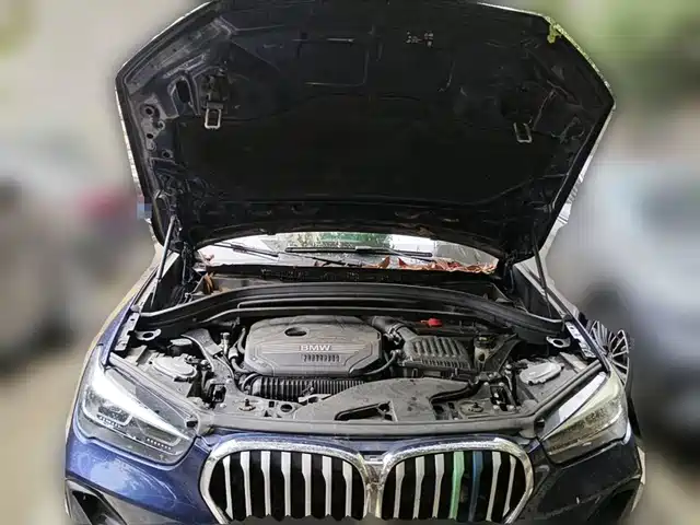 BMW X1 2020 sDrive25Li Leading Model — фото 3