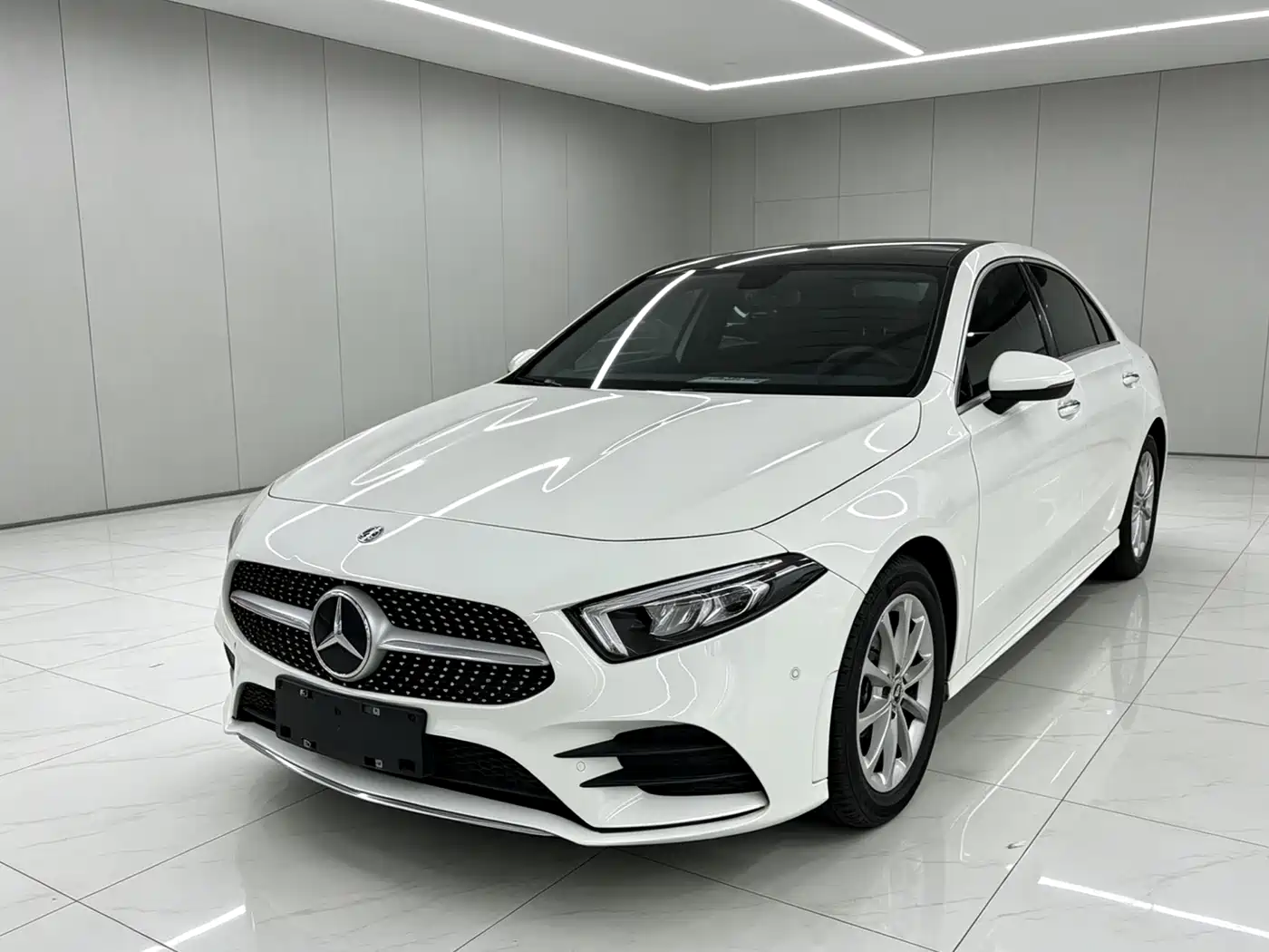 Mercedes-Benz A-Class 2020 Facelift A 200 L Sport Sedan Fashion фото 4