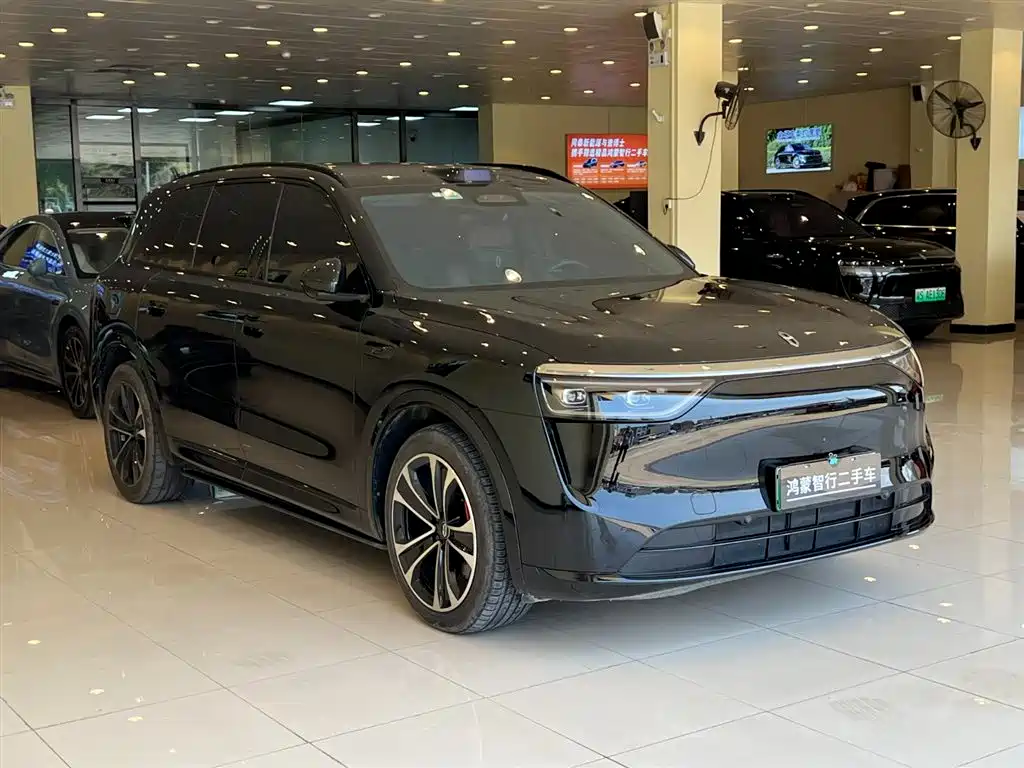 AITO Wenjie AITO M8 2025 Model Extended Range Max+ Edition 53.4kWh 6-Seater фото 5