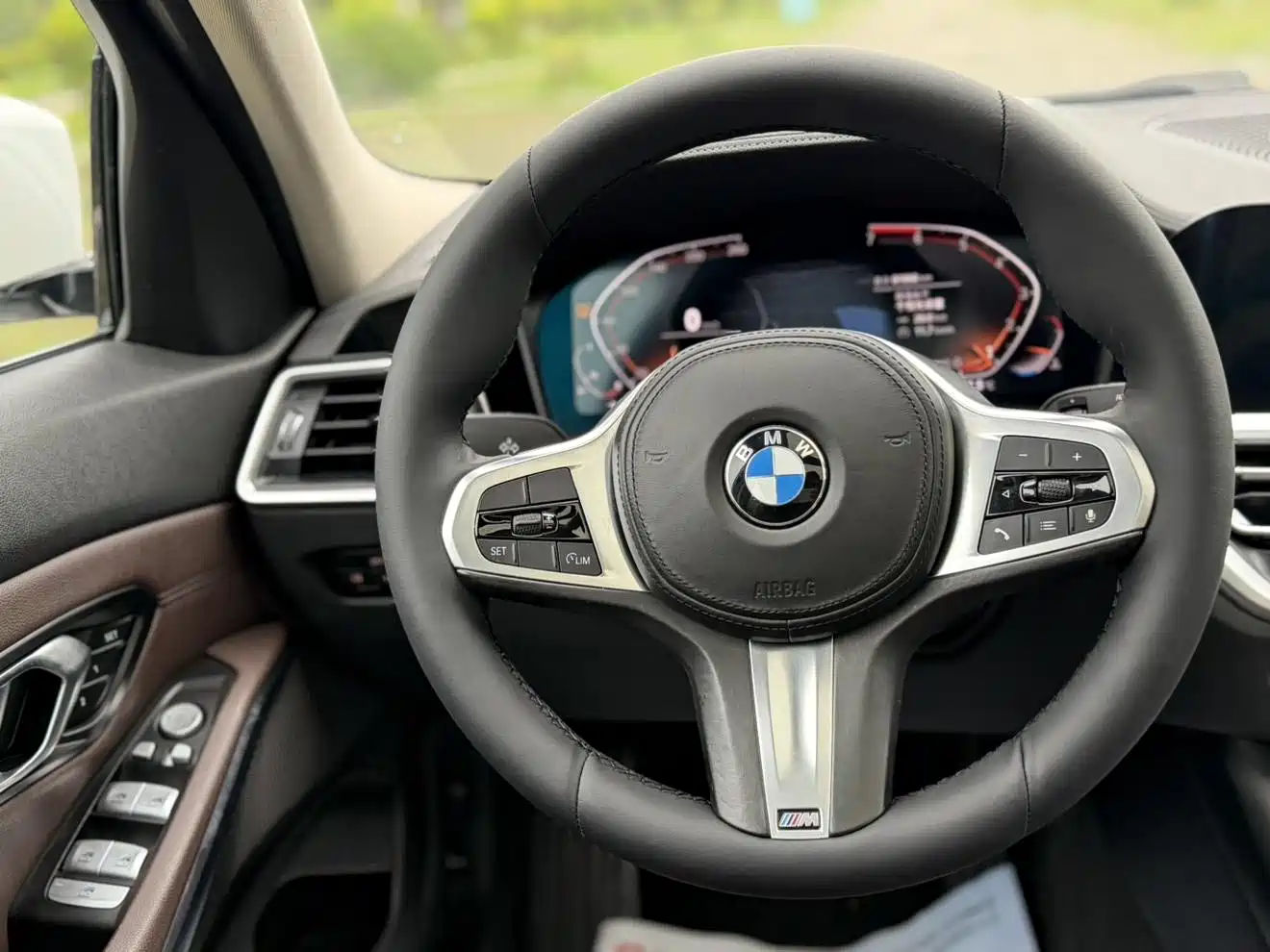 BMW 3 Series 2020 320Li M Sport Package фото 16