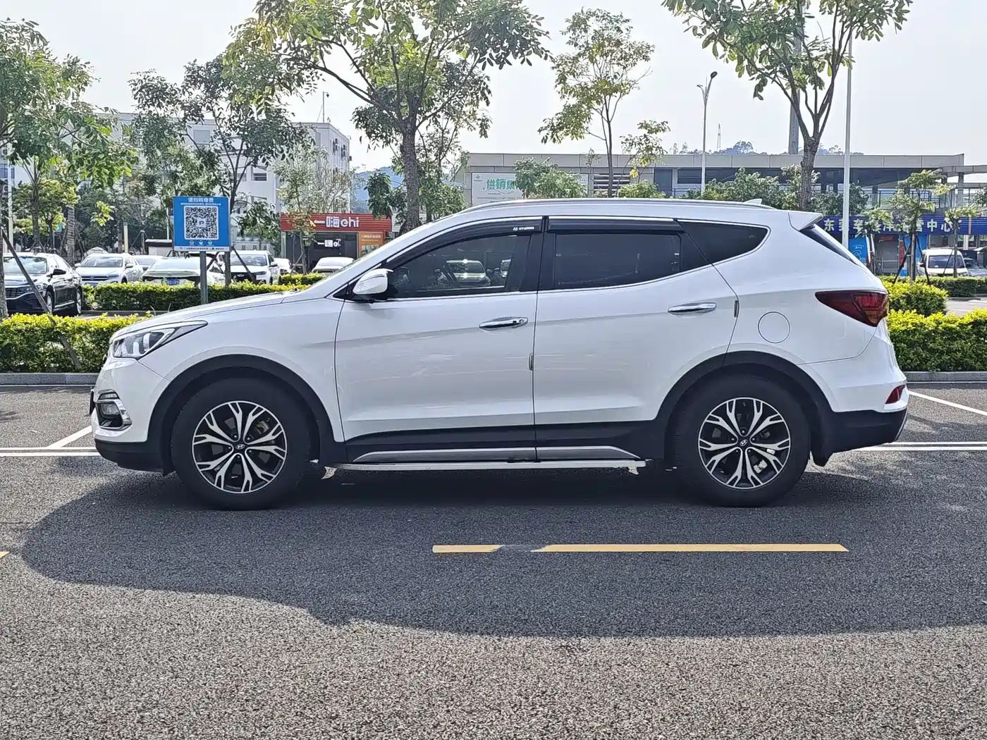 Hyundai Santa Fe 2017 2.0T Automatic 4WD Intelligent 7-Seater фото 7