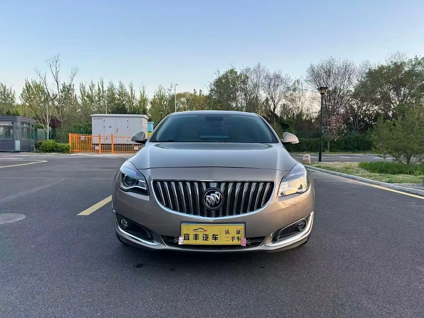 Buick Regal 2015 2.0L Elite Fashion Model фото 2