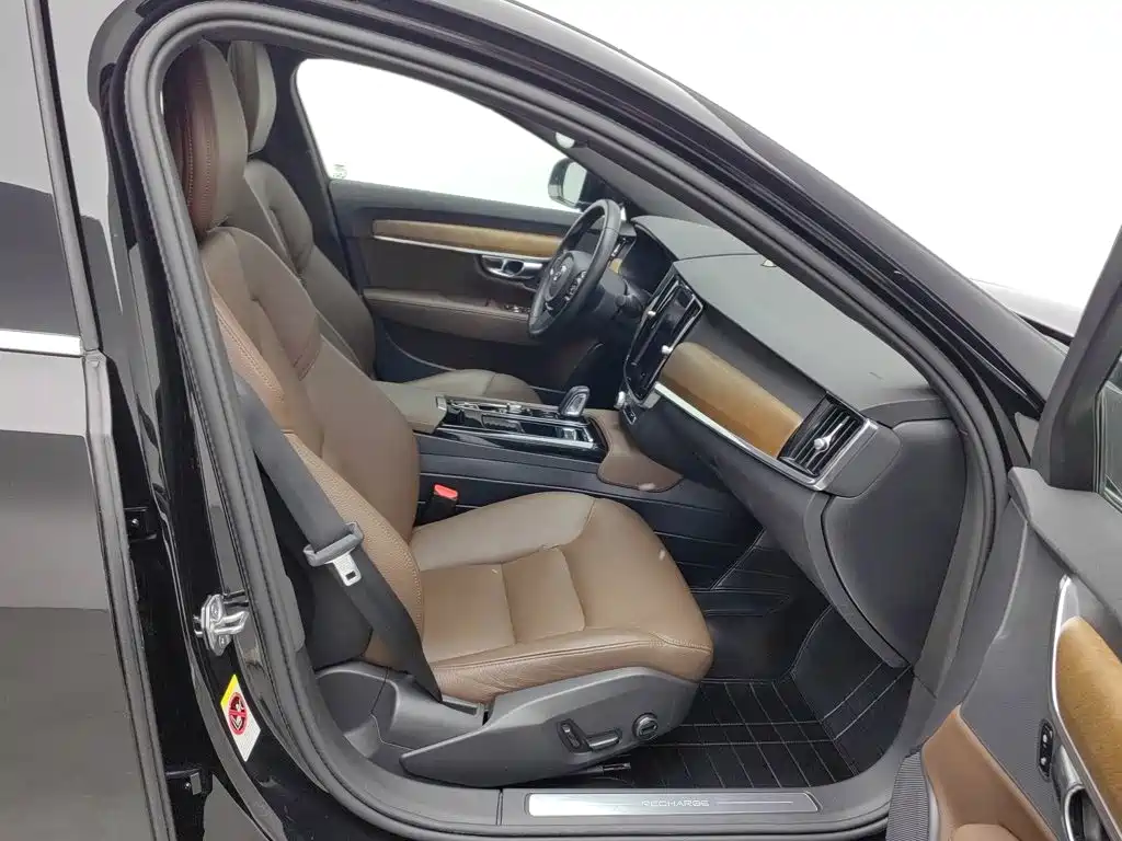 Volvo S90 Plug-in Hybrid 2021 2021 T8 E-Drive Hybrid Zhiyi Luxury Edition