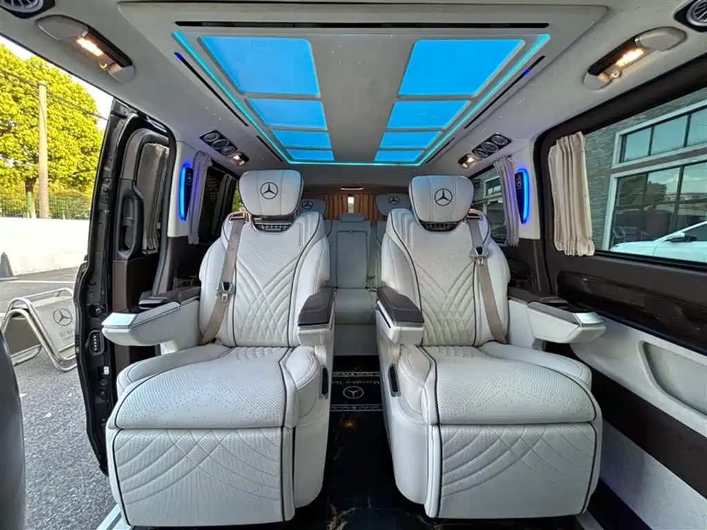 Mercedes-Benz Vito 2021 2.0T Business Edition 7-seater фото 18