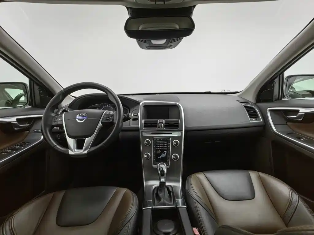 Photo 5 - Volvo XC60