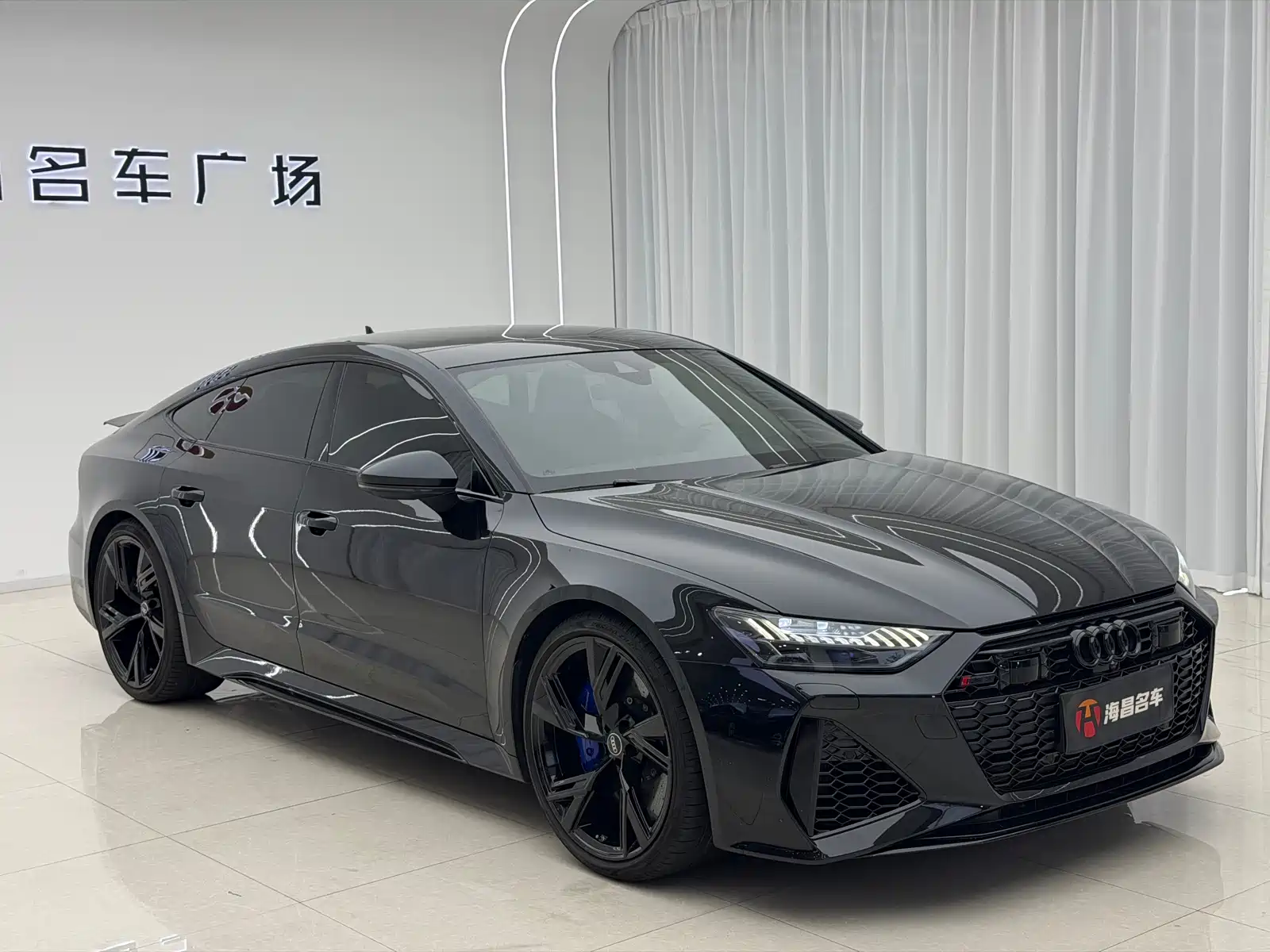 Photo 3 - Audi RS 7